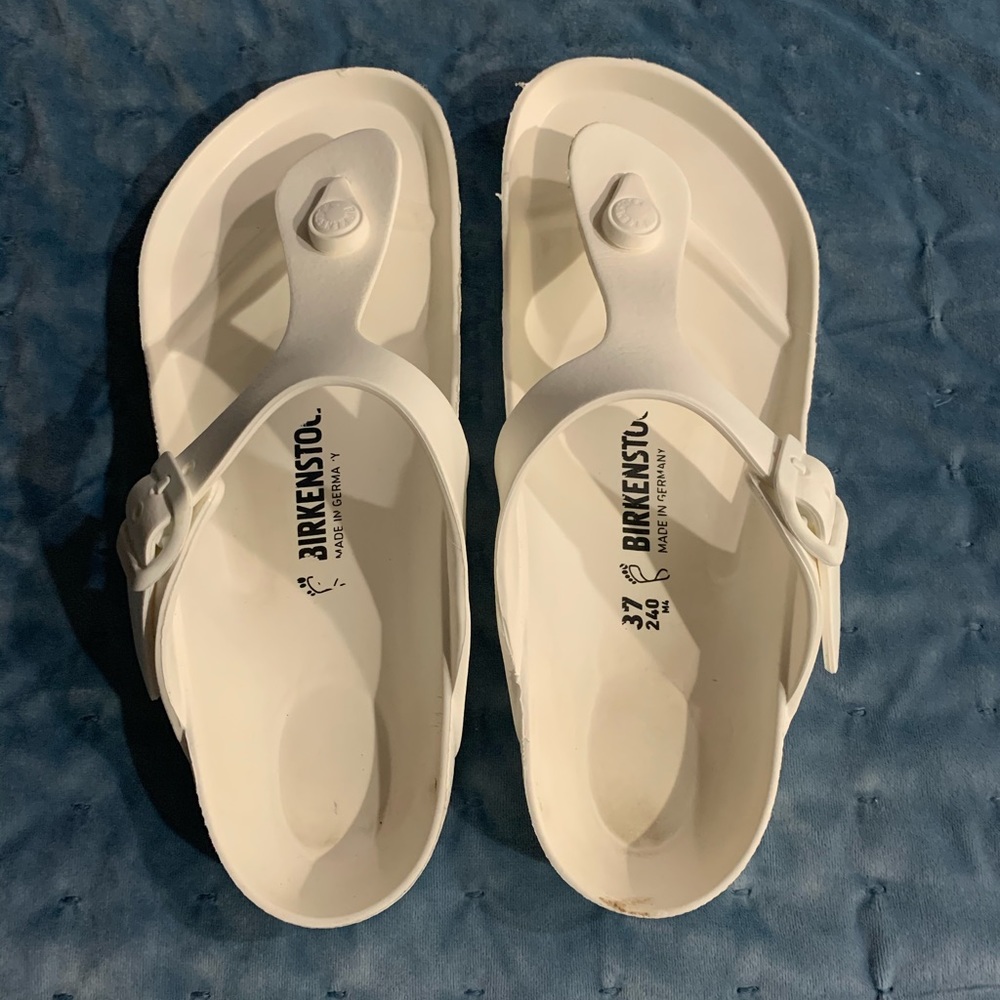Birkenstock’s - Gizeh Essentials Sandal - Women's